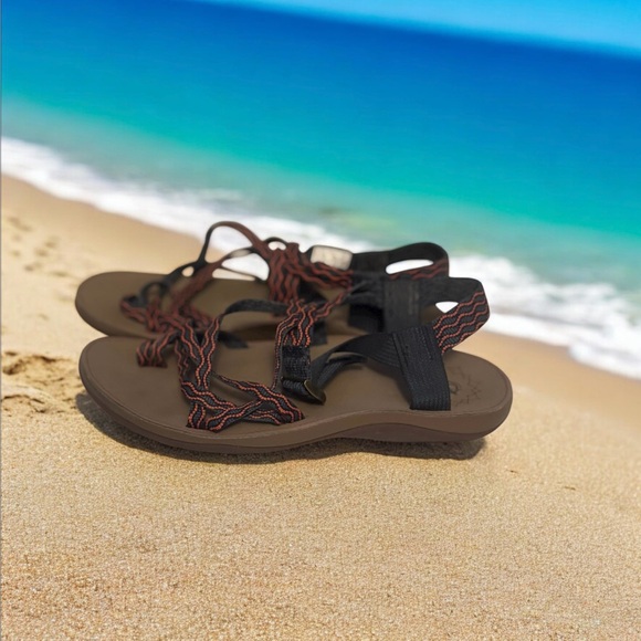 Chaco Brown Sandals size 8 - Picture 1 of 9